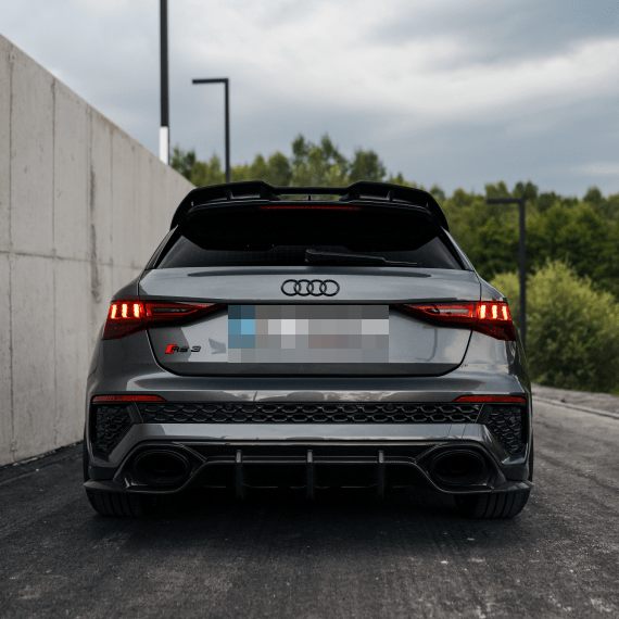 Sylwetka / Sportback — Audi RS 3