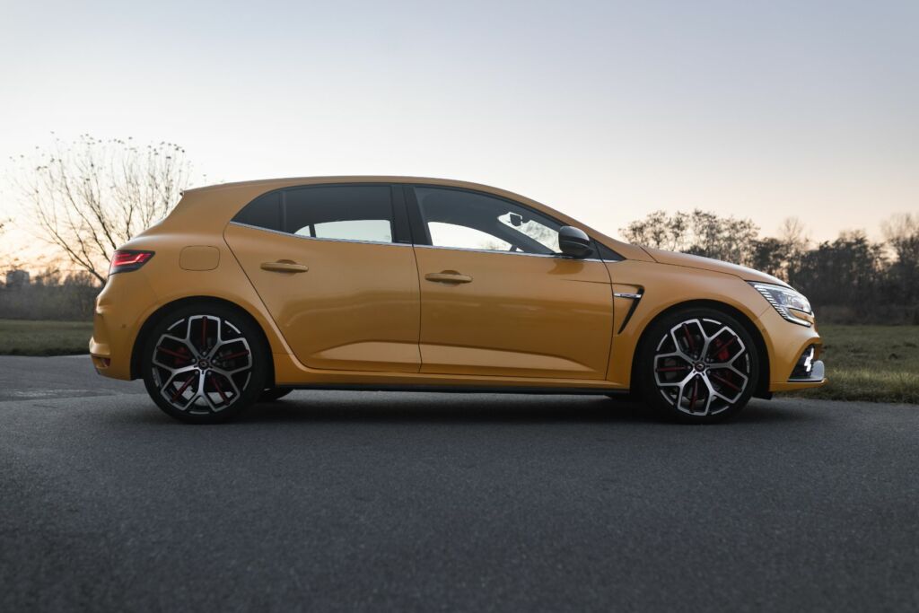 Renault Megane RS Trophy bok