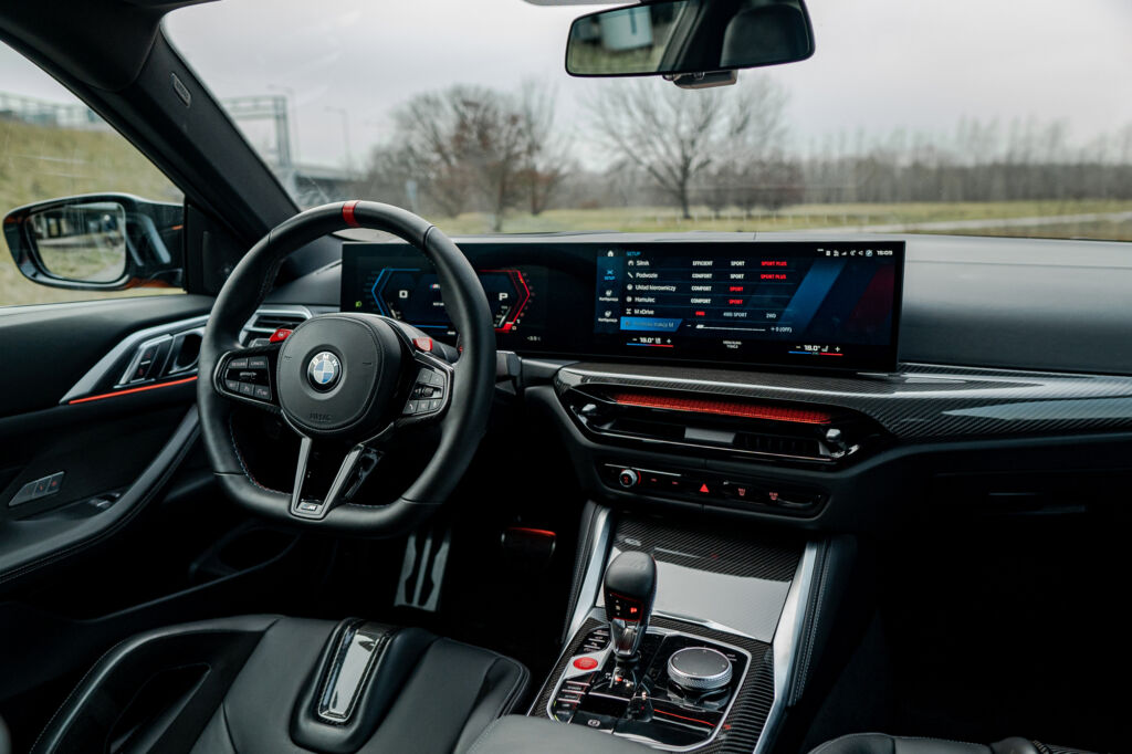 BMW M4 Competition M xDrive Coupe widok kierowcy