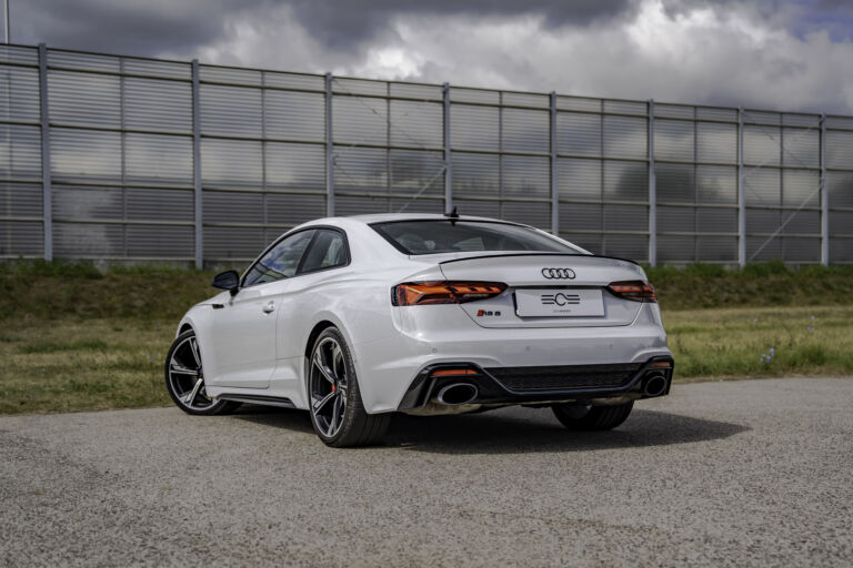 Audi RS5 Coupe – linia nadwozia