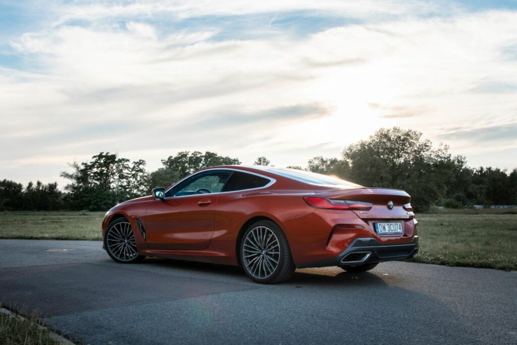 BMW 850i 2
