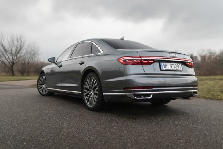 Audi A8 Long Linia