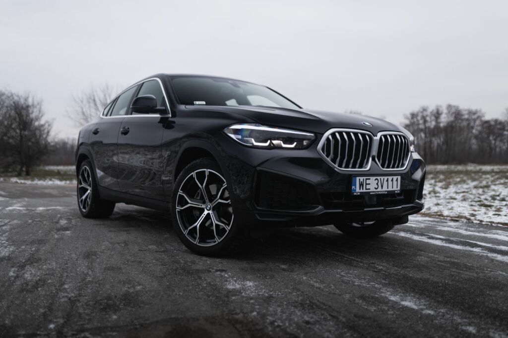 BMW X6 40i linia