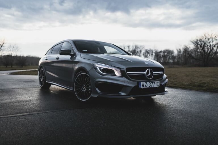 Mercedes AMG CLA45 Shooting Brake linia