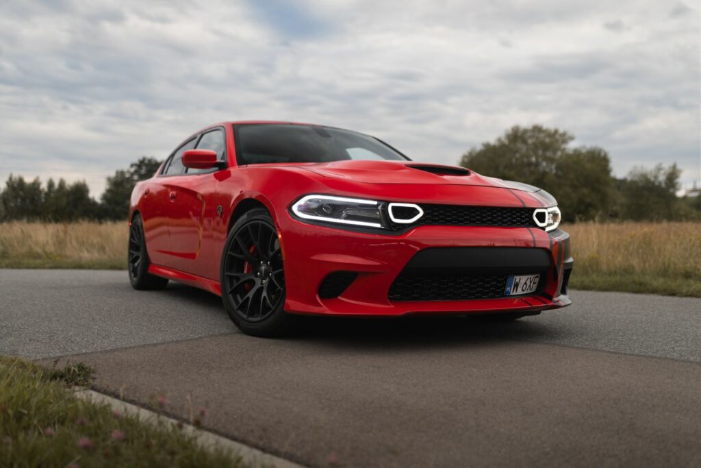 Dodge Charger Hellcat linia
