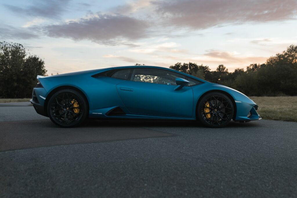 Lamborghini Huracan Evo bok