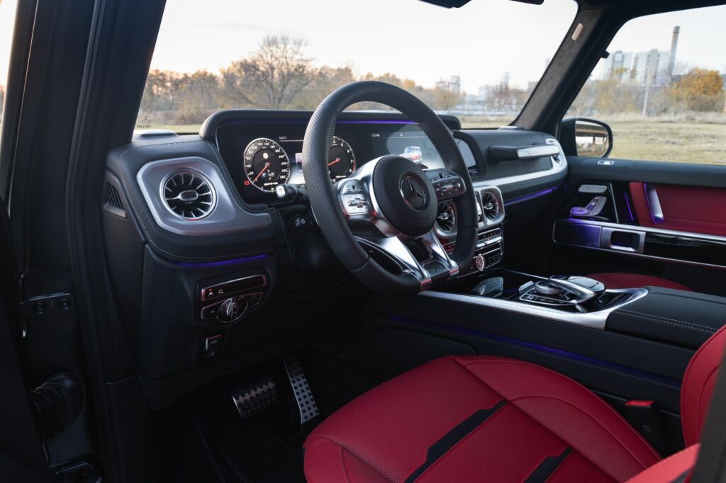 Mercedes AMG G63 wnetrze
