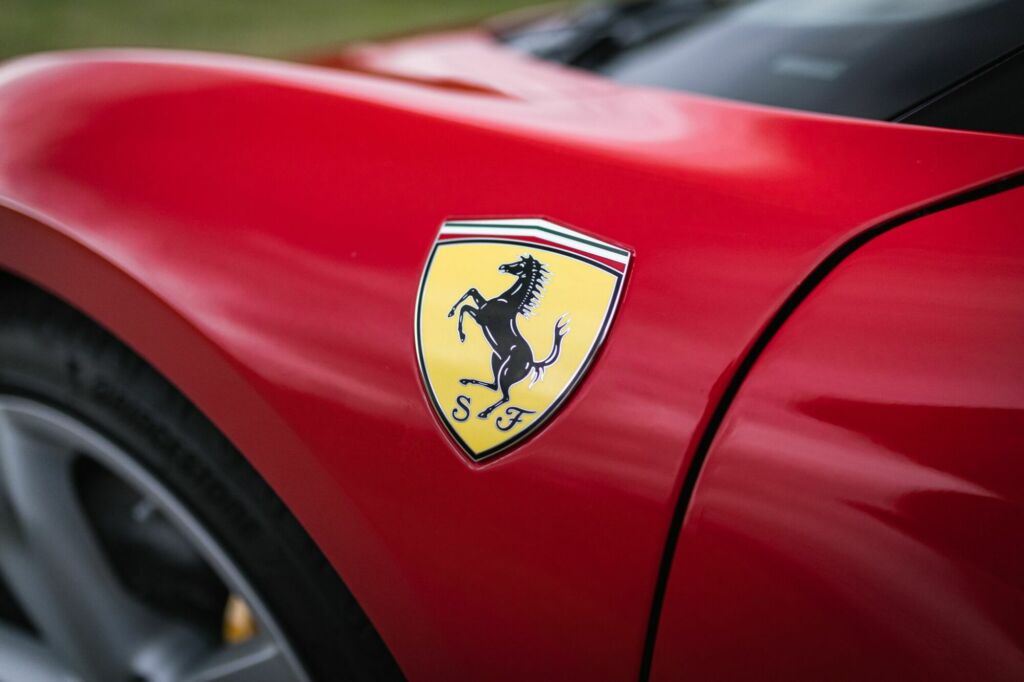 Ferrari 296 GTB Emblemat