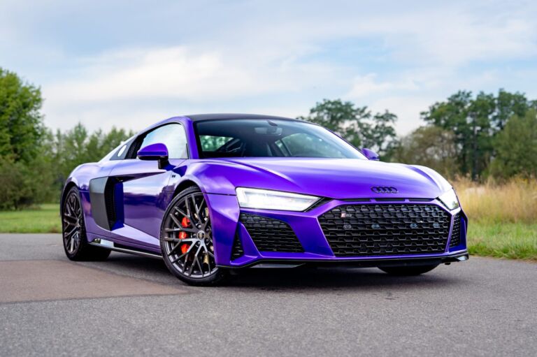 Audi R8 Coupé V10 Performance RWD – sylwetka z przodu
