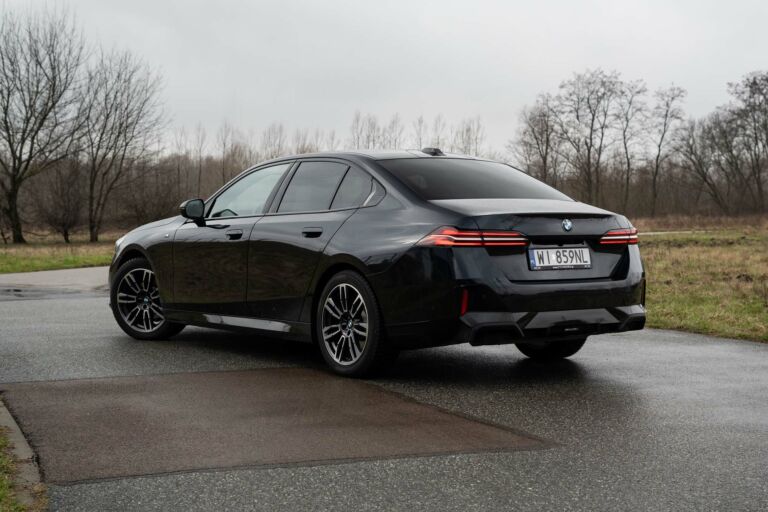 BMW 520i linia 2