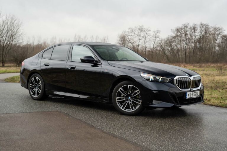 BMW 520i sylwetka 1