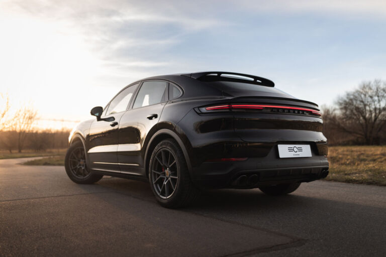Porsche Cayenne S Coupé – linia nadwozia – ujęcie 1