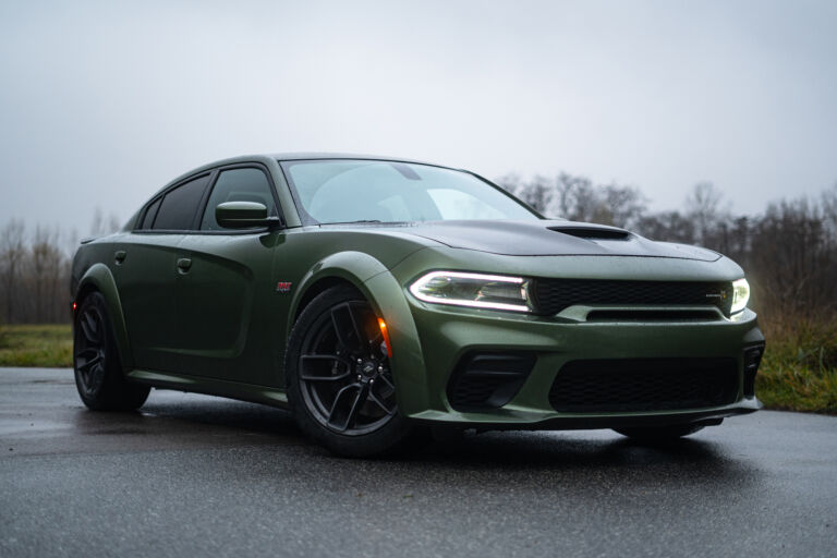 Dodge Charger 6.4 V8 SRT WideBody sylwetka