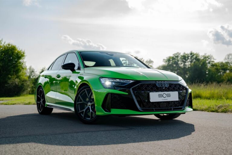 Audi RS3 Limousine Kyalami Green – sylwetka samochodu