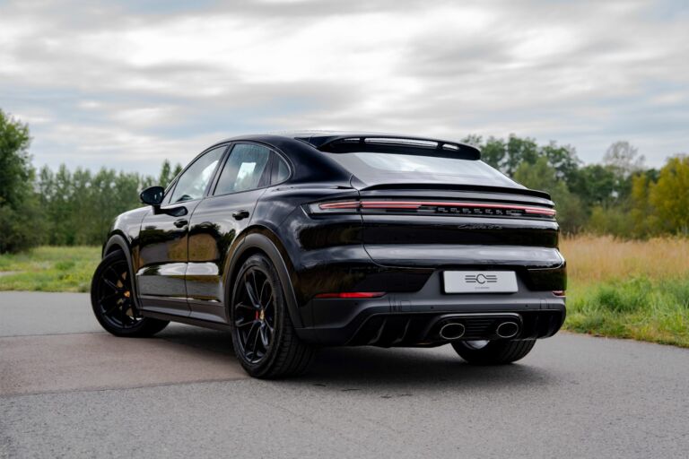 Porsche Cayenne GTS Coupé – sylwetka z tyłu