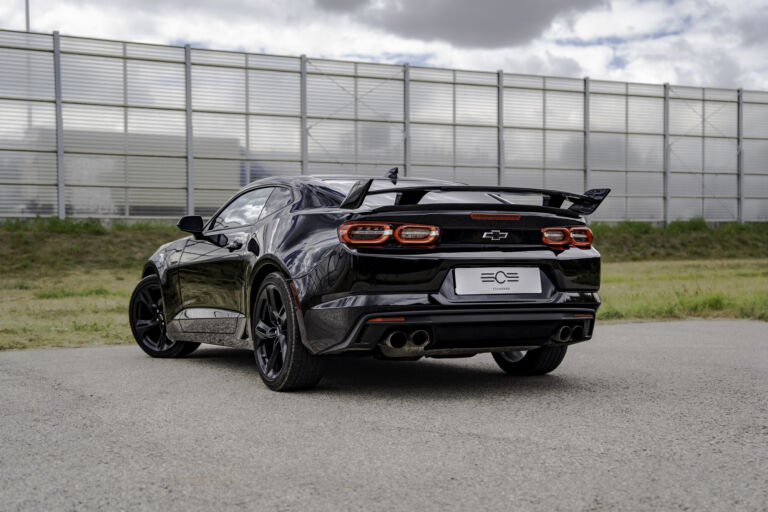 Chevrolet Camaro LT1 6.2 V8 Black – linia nadwozia