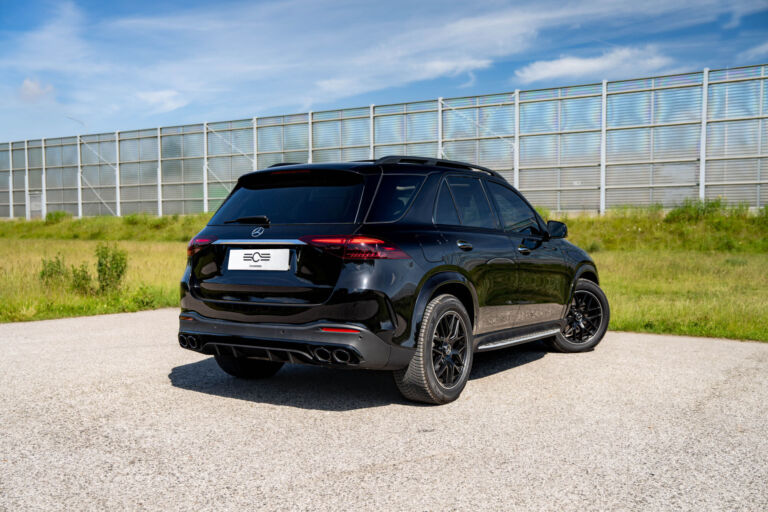 Mercedes-Benz GLE 450e Hybryda Plug-in – sylwetka z tyłu