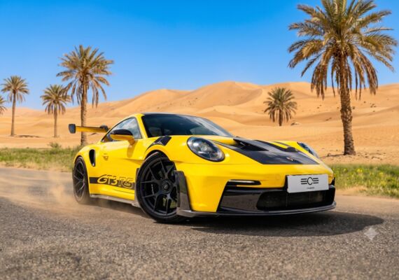 Porsche 911 GT3 RS – sylwetka z przodu – ujęcie 2